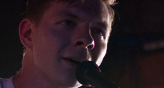 Video: Irvin Dally - 'Tonight I'll Be Staying Here With You'
