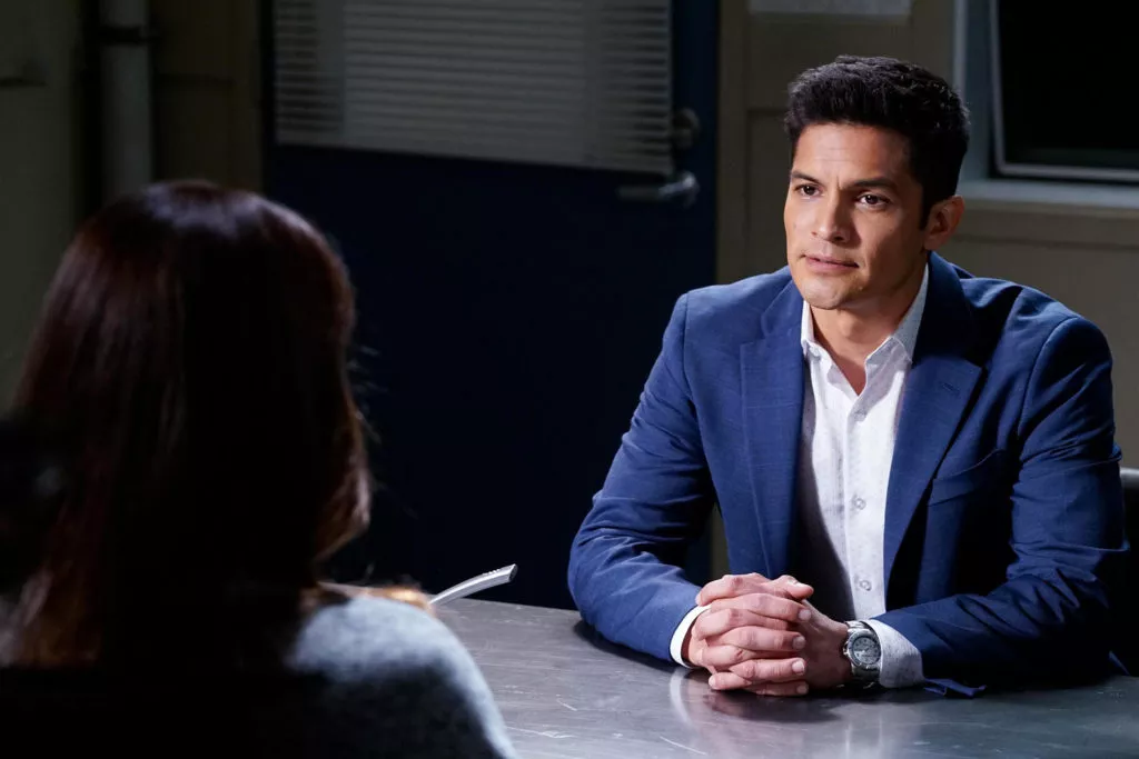 Officer Furey talks with Spencer in Pretty Little Liars Season 7 Episode 16